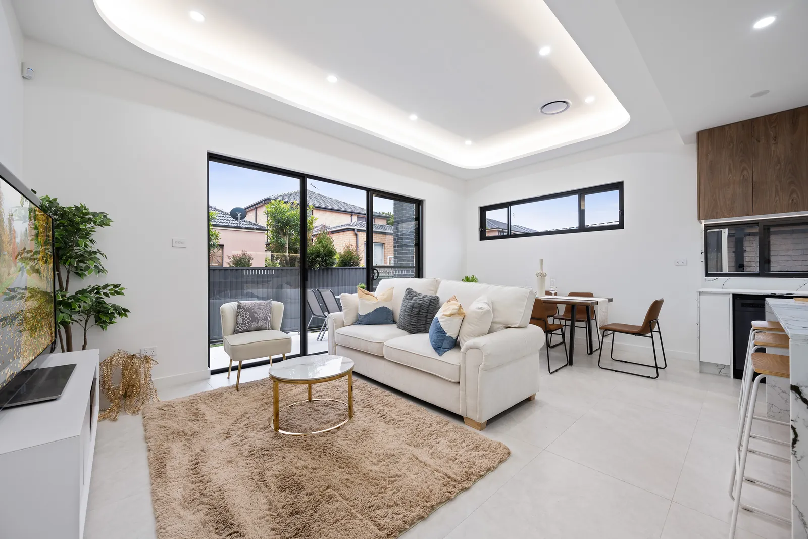 Linda Street — open-plan living and dining
